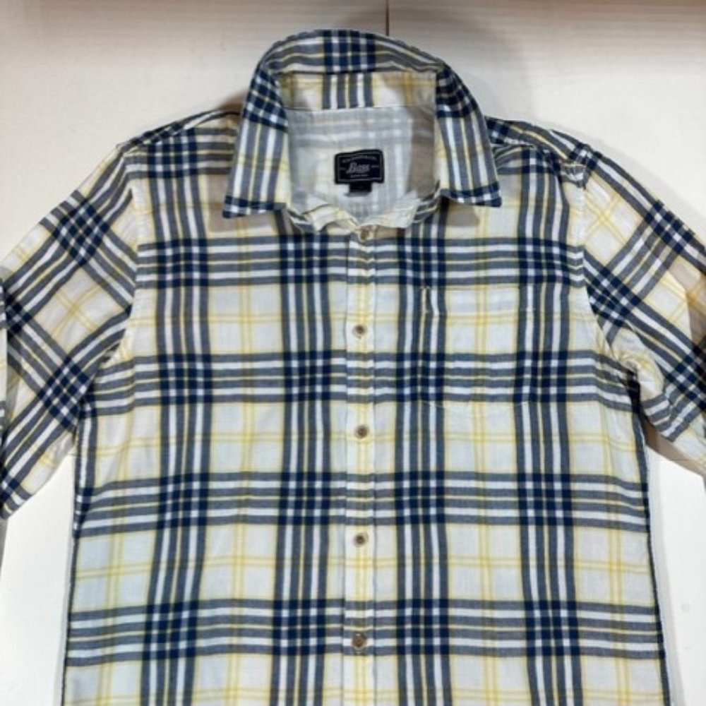 Mens G.H. Bass Button Down Shirt, Multi Color, Size Medium